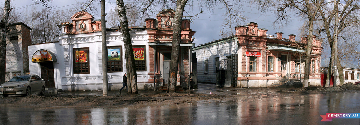 Старое кладбище Таганрога: Дома Базенер