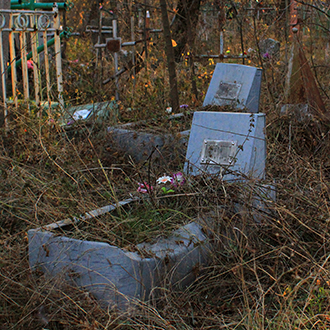 Старое кладбище Таганрога. Комнено-Варваци В. В. и его супруга